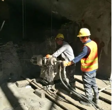 双滦水下抗分散灌浆料特点 水下不分散注浆料介绍